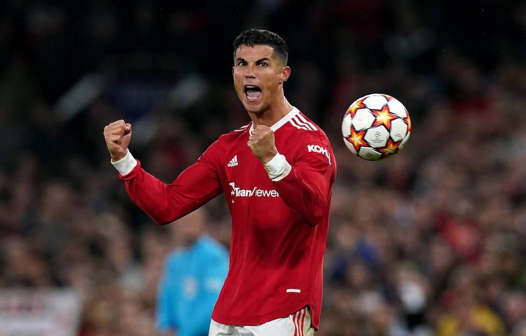 Hình ảnh Ronaldo thành công phá những kỷ luật vĩ đại lịch sử